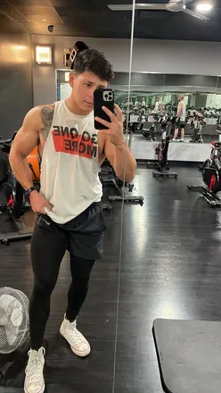OnlyFans account  michael33 avatar 1