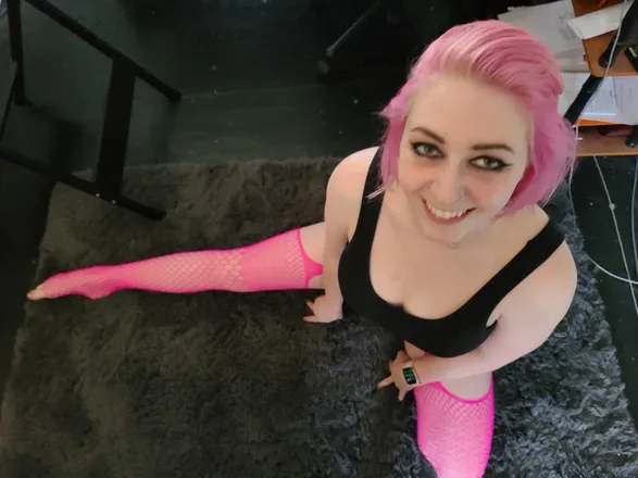 OnlyFans cuenta crumbytit header 2