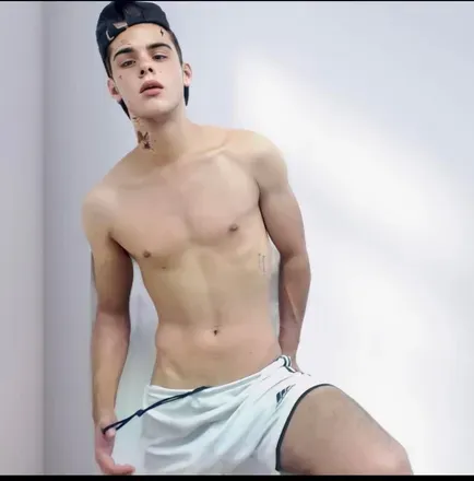OnlyFans account  eltavo header 2