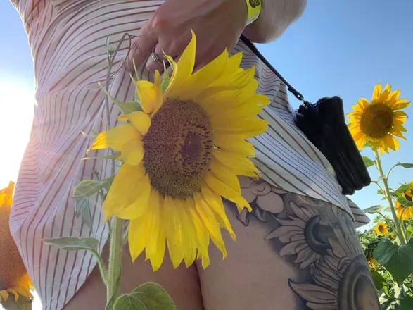 OnlyFans cuenta livingasaquarius header 2