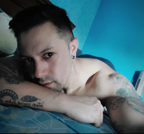 OnlyFans cuenta this_is_janno0 header 2