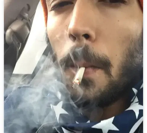 OnlyFans cuenta smokinlogan avatar 1