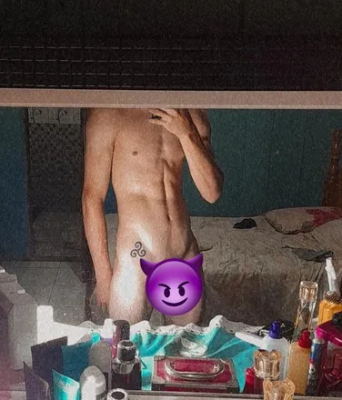 OnlyFans cuenta luppy22 header 2
