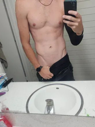 OnlyFans account  j0hnnyboy1155 avatar 1