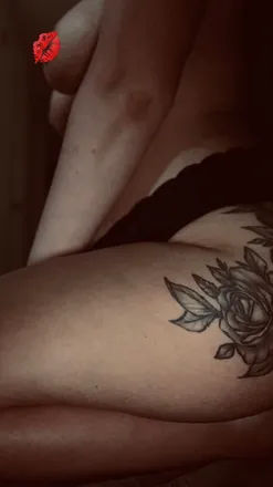 OnlyFans cuenta cassandra00 header 2