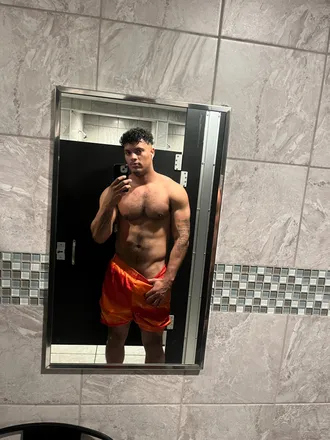 OnlyFans account  gios_fitness header 2
