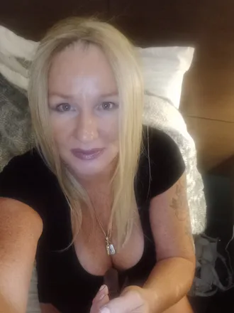 OnlyFans account  lisamariethegoatstories header 2