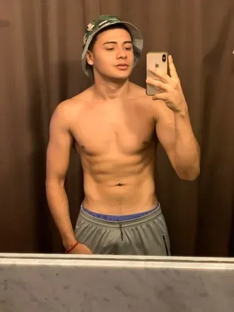 OnlyFans cuenta ironnboyy_22 avatar 1