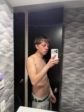 OnlyFans account  byadeandy header 2