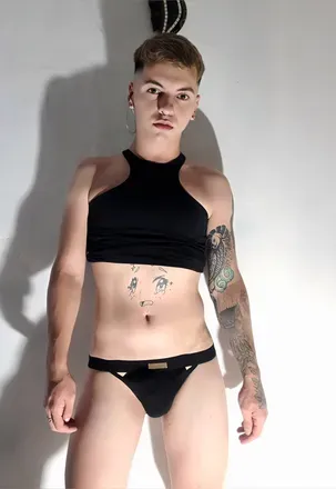 OnlyFans account  emakiing avatar 1