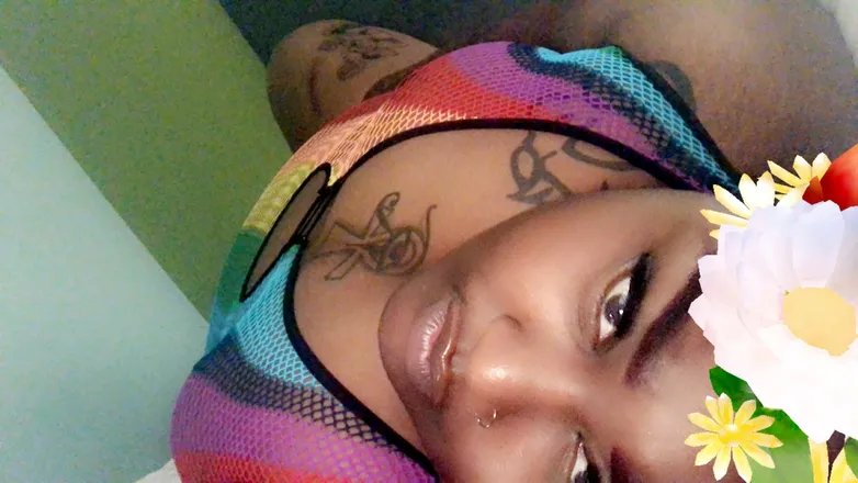OnlyFans cuenta welovealove header 2