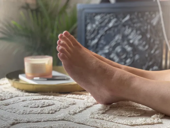 OnlyFans cuenta realfeetindy header 2