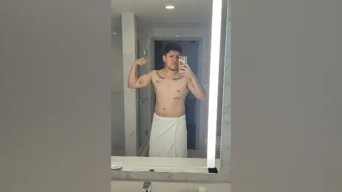 OnlyFans cuenta erik_jmz25 header 2