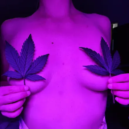 OnlyFans cuenta lilfeet420 avatar 1