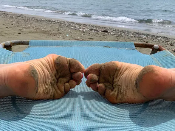 OnlyFans cuenta feetglam1 header 2