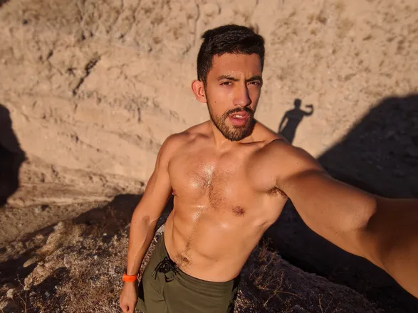 OnlyFans cuenta zenoreyxxx header 2