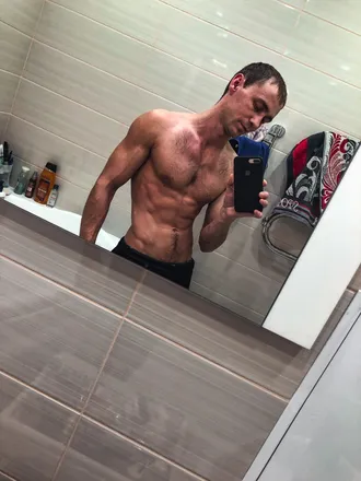 OnlyFans cuenta vladik_kul header 2