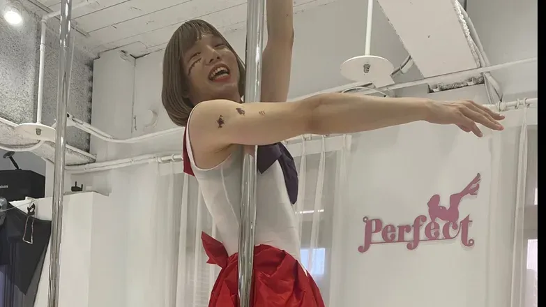OnlyFans cuenta sophie_exoticpole header 2