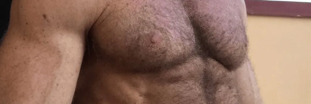 OnlyFans cuenta fist-muscle-stud header 2