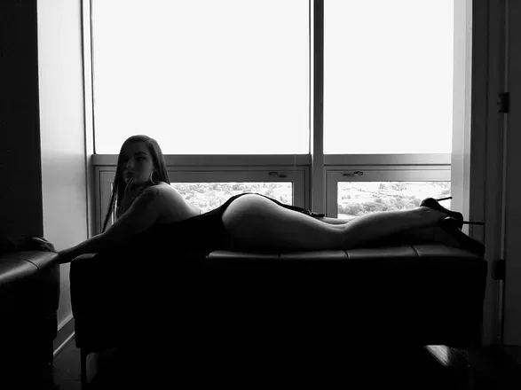 OnlyFans cuenta xporcelainx header 2