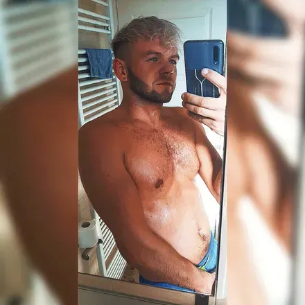 OnlyFans cuenta tommidgley93 avatar 1