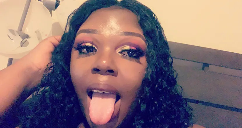 OnlyFans cuenta prettynphatt header 2