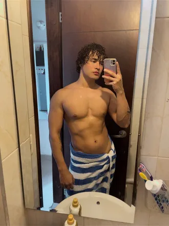 OnlyFans cuenta ares_torres1 header 2