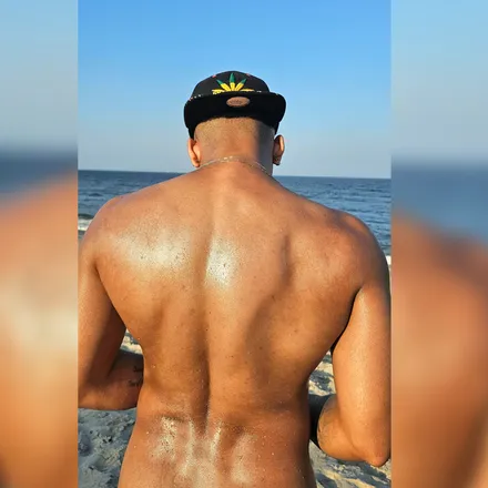 OnlyFans cuenta rvalentinoxxx header 2