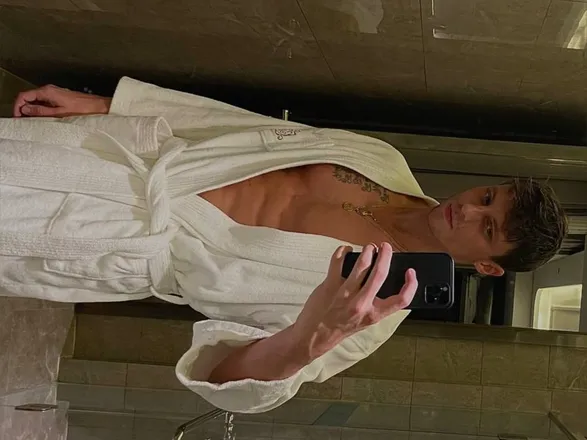 OnlyFans account  eddygolden header 2
