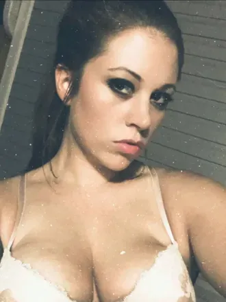 OnlyFans cuenta revuhlina avatar 1