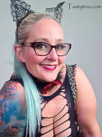 OnlyFans cuenta tastytinavip avatar 1