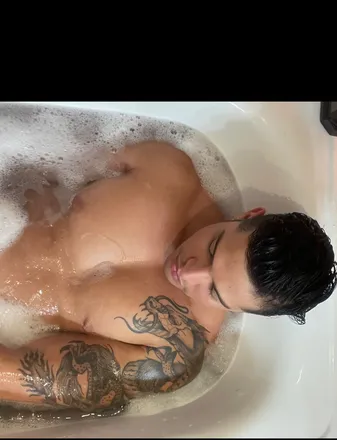 OnlyFans cuenta delanbenobe header 2