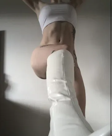 OnlyFans cuenta cuffsoverstrings avatar 1