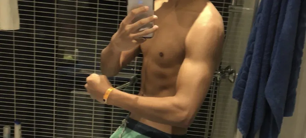 OnlyFans account  thick_tanned_handsome header 2