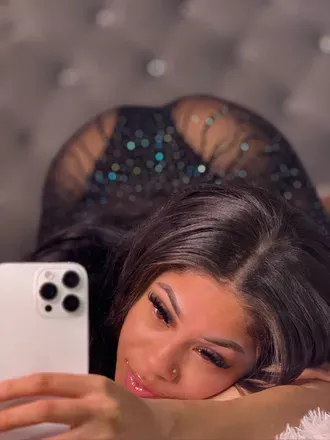 OnlyFans account  urbabyygirlll1 avatar 1