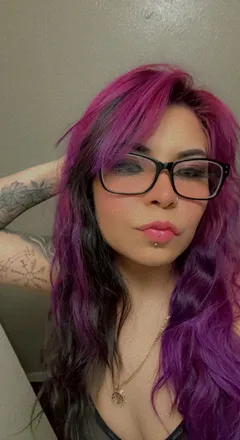 OnlyFans cuenta kary_lm header 2
