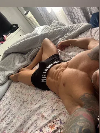 OnlyFans cuenta oscaralvez13 header 2