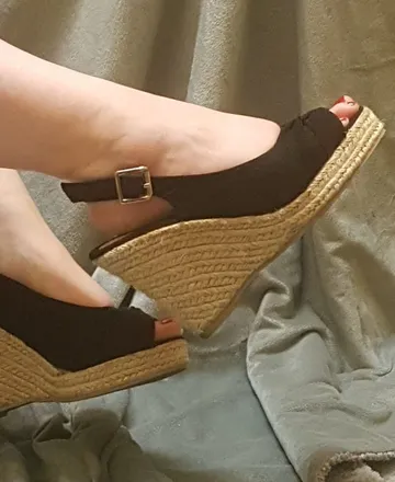 OnlyFans cuenta xoxofootlady header 2