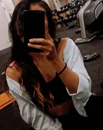 OnlyFans cuenta tsukibrown header 2