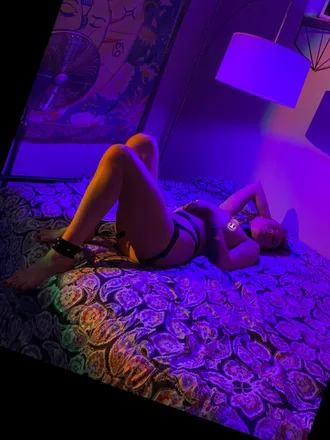 OnlyFans cuenta nausicaastar header 2