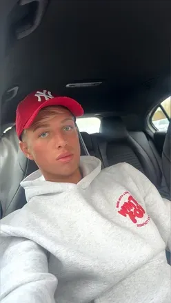 OnlyFans cuenta kgolden02 avatar 1