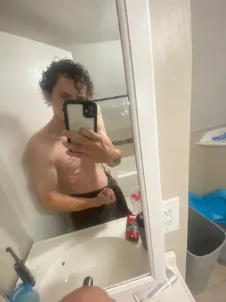 OnlyFans account  mickeythaplug header 2