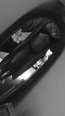 OnlyFans cuenta aprilflowersxxx header 2