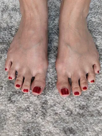 OnlyFans cuenta bae-by_toes header 2
