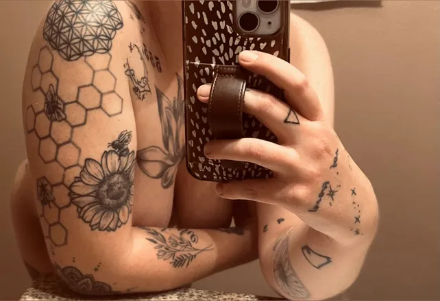OnlyFans cuenta chloejohnson555 header 2