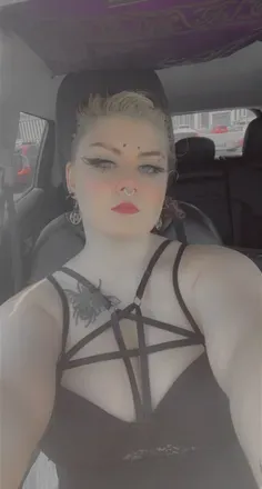 OnlyFans cuenta serenityofsuffering avatar 1