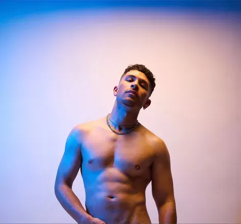 OnlyFans account  nachuro header 2