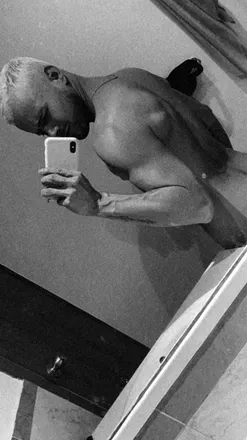 OnlyFans cuenta miguelkoren27 avatar 1