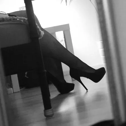 OnlyFans cuenta feet_queen_vienna header 2
