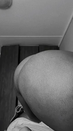 OnlyFans cuenta thegirlwiththethickthigh header 1